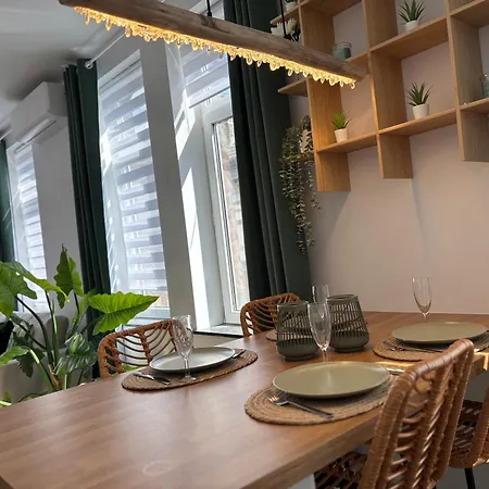 L'ecrin De Tchantches - Outremeuse, Proche De Liege
